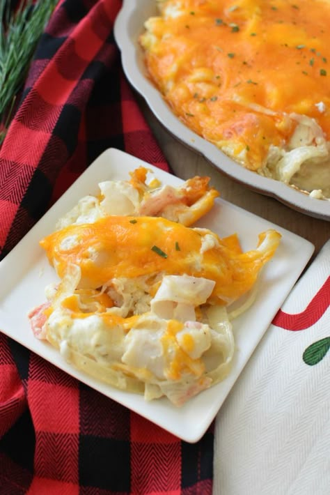 Cheesy Krab Casserole recipe. Meat Casserole Recipes, Crab Casserole, Crab Meat Recipes, Meat Casserole, Creamy Crab, Crab Dishes, Meat Appetizers, Crab Recipes, Easy Casserole