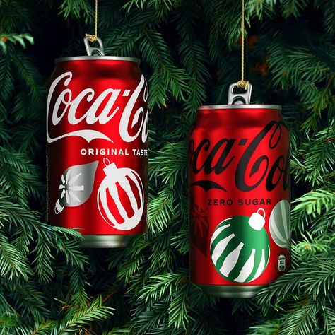 Coca-Cola always goes big for the holidays, and 2023 might be its most distinctive yet. The most magical season and its most refreshing… | Instagram Christmas Coca Cola, Sunset Food, Christmas Ads, Typography Christmas, Christmas Graphic Design, Coca Cola Christmas, Christmas Ad, Christmas Packaging, Design Packaging