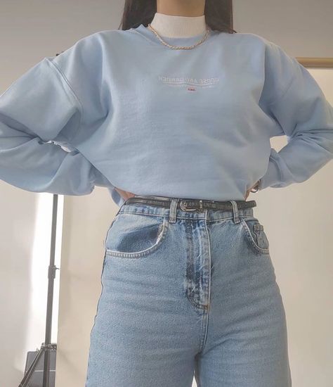 🌈AESTHENTIALS🌈 on Instagram: “Wear or tear: this BABY BLUE outfit? ❄️☁️ Shop at aesthentials.com!” Kanye Aesthetic, 90s Mom Outfit, Blue Sweatshirt Outfit, Baby Blue Outfit, 80s Inspired Outfits, 90s Fashion Women, 90s Inspired Outfits, Mom Jeans Outfit, Mum Fashion