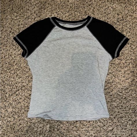 Size Small Baby Tee, I’ve Never Worn It Bc It Was Too Small On Me. Super Cute, Not Too Cropped Cute Baby Tees, Baby Tees 90s, Game Shakers, Baby Tee Shirt, Baby Tee Shirts, Holiday Wishlist, Baby Tees Y2k, Casual Preppy Outfits, Outfit Inspo Casual