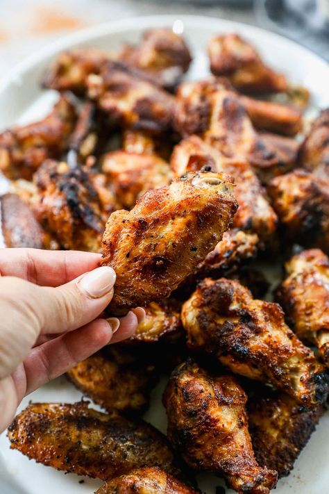 This easy recipe for smoked chicken wings takes just 45 minutes from start to finish! They're crispy, smoky, juicy, and perfectly seasoned. Healthy Coleslaw, Smoked Wings, Holiday Meal Planning, Potato Salad Healthy, Smoked Chicken Wings, Cookout Side Dishes, Crispy Wings, Bacon Potato Salad, Tummy Yummy