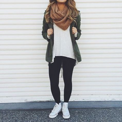 converse shoes outfits - How to wear converse shoes Winter Hipster, Tops Outfit, Converse Outfits, Vans High, Look Legging, Cute Outfits With Leggings, Vetements Clothing, High Top Converse, Outfits 2016