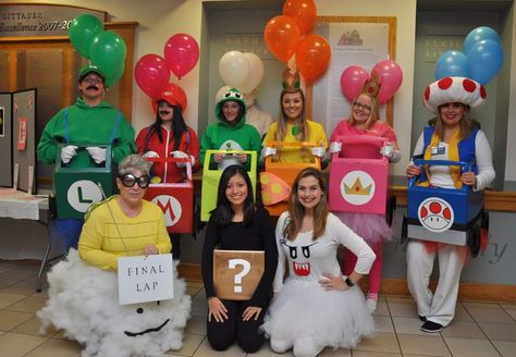 DIY Mario Kart Costume Mario Kart Dress Up, Mario Dress Up Ideas, Homemade Mario Kart Costume, Mario Party Group Costume, Mario Party Costumes Group Halloween, Mario And Luigi Costumes Diy For Kids, Super Mario Cart Halloween Costumes, Super Mario Brothers Halloween Costumes, Mario Cart Diy Costumes