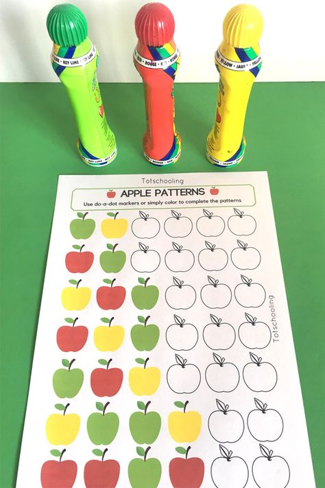 Apple Patterns Preschool, Apple Pattern Printable Free, Apple Pattern Printable, Preschool Apple Theme Activities, Preschool Math Lessons, Apple Theme Activities, Preschool Apple Theme, Preschool Math Centers, Preschool Patterns