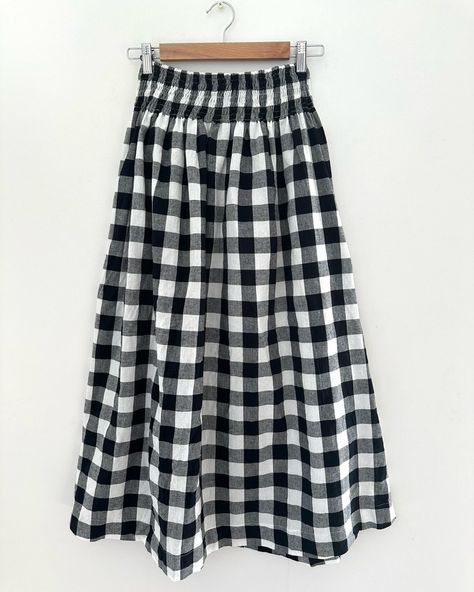 Gingham skirt outfit