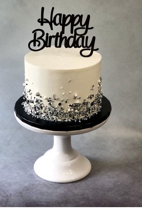 22 Year Birthday Cake, Black White And Silver Cake Ideas, Small White Birthday Cake, Black And White 40th Birthday Cake, Black And White 18th Birthday Cake, Black White Cake Design, Cake For 12 Year Boy, Black And Silver Cake For Men, 13 Year Girl Birthday Cake