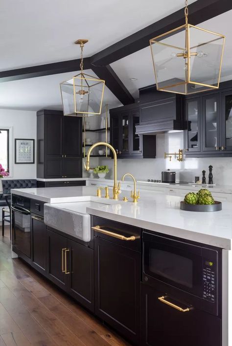 Black Satin Kitchen Cabinets, Black Kitchen Cabinets Black Countertops, Tranquil House, Kitchen With Black Cabinets, Modern Gold Kitchen, All Black Kitchen, Kitchen Ideas Black, Black Kitchen Design, Model Dapur