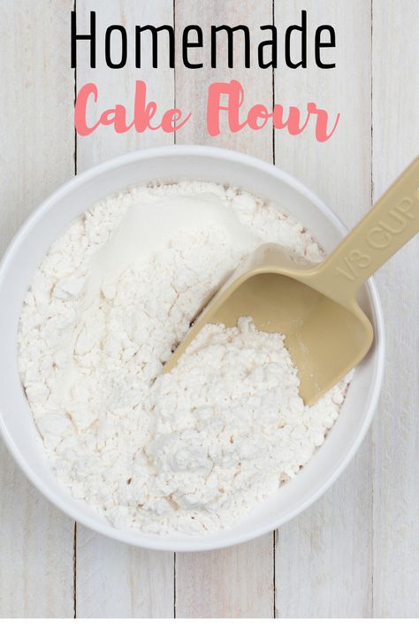 Learn how to make cake flour in this step by step photo baking tutorial! Homemade Cake Flour, Make Cake Flour, What Is Cake Flour, Cake Flour Recipe, Baking Necessities, How To Make Flour, Sour Cream Pound Cake, White Cake Recipe, Baking Basics