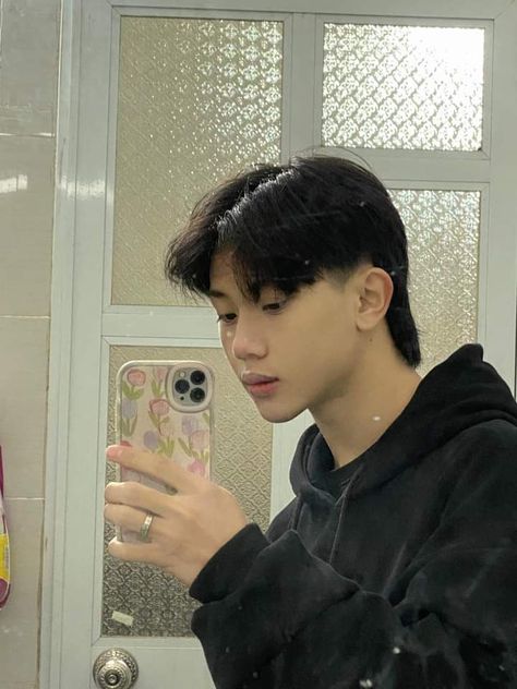 Asian Modern Mullet, Undercut Mullet Man, Boys Modern Mullet, Asian Mullet, Boys Haircuts Long Hair, Short Hair For Boys, Boy Haircuts Long, Mens Haircuts Short Hair, Men Haircut Curly Hair