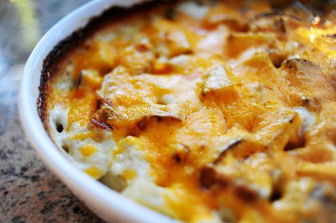 Pioneer Woman Potatoes, Perfect Potatoes, Potatoes Au Gratin, Side Dish Recipes Easy, Cheesy Potatoes, Corn Flakes, The Pioneer Woman, Potato Dishes, Delicious Vegetarian