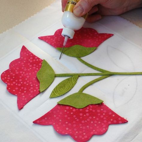 33.Basting Flower Applique Patterns, Flower Quilt Patterns, Free Applique Patterns, Paper Pieced Quilt Patterns, Applique Tutorial, Circle Quilts, Quilt Square Patterns, Applique Quilt Patterns, Flower Quilts