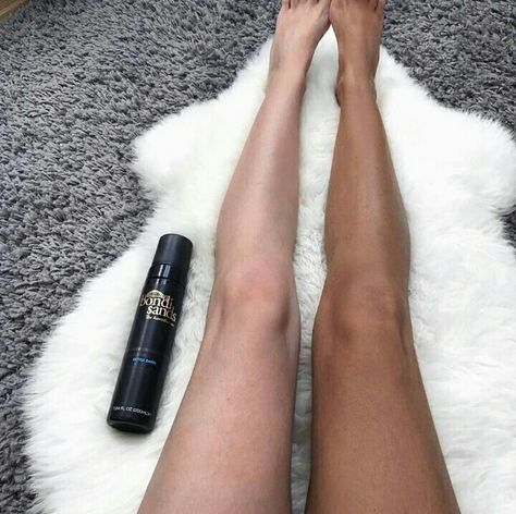 Fake Tan Lotion, Spray Tan Tips, Airbrush Spray Tan, Tanning Skin Care, Best Tanning Lotion, Bronze Tan, Tanning Cream, Bondi Sands, Tanning Tips