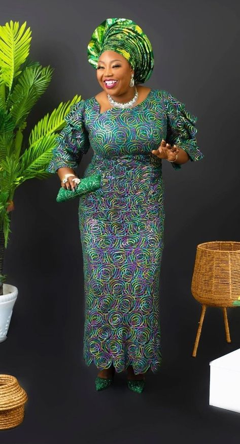 Lace Blouse Styles, Latest Lace Styles, Nigerian Lace Dress, Lace Dress Classy, Nigerian Lace Styles Dress, Stylish Naija, Nigerian Lace Styles, Ankara Long Gown Styles, African Lace Styles