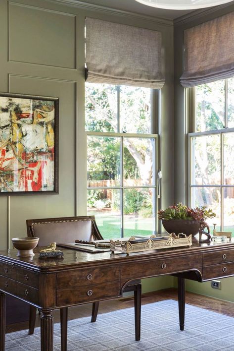 Southern sensibilities inspired the design of this colonial revival farmhouse by Tim Barber Architects, located in Atherton, California. Transitional Home Office, Office Redo, Farmhouse Office Decor, Southern Colonial, Office Farmhouse, Cool Office Space, Style Anglais, Colonial Revival, Transitional House