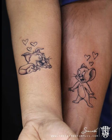 You’re sitting in a cozy tattoo parlor, your palms sweaty with anticipation as you glance at your partner, sibling, or best friend. Your eyes meet, and suddenly, you’re struck by the fact that you’re really about to get a matching tattoo. You can’t help but giggle at the thought of you and your special someone sharing an indelible mark that will forever bind your relationship in inked glory. After all, there’s nothing like a couple tattoo to create memories that last a lifetime. You And Me Tattoo Couple, Lowkey Couple Tattoos, Creative Couple Tattoos, Unique Couple Tattoos, Married Couple Tattoos, Marriage Tattoos, Him And Her Tattoos, Best Friend Tattoo, Promise Tattoo