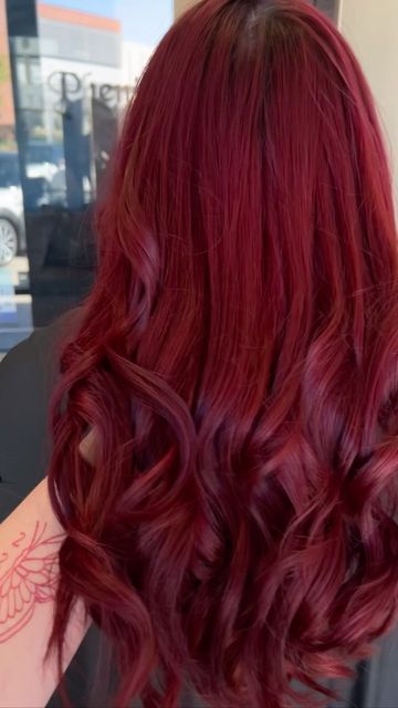 Red And Dark Red Hair, Red Hair Color Styles, Cute Short Red Hairstyles, Long Red Hair Extensions, Elegant Red Hair, Red Hair On Blonde, Cute Hairstyles For Red Hair, Rose Red Hair Color, Dyed Hair With Highlights