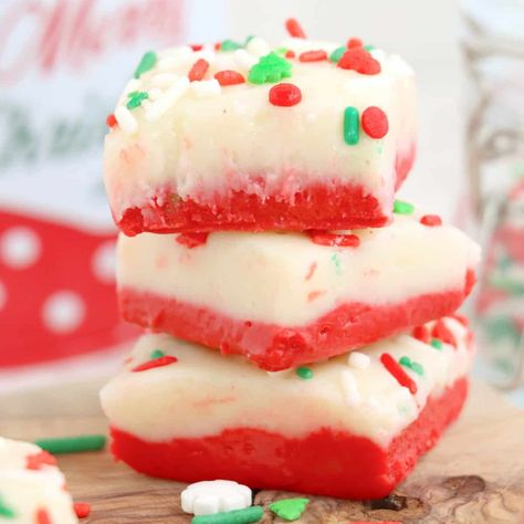 Christmas Cake Batter Fudge Cake Mix Fudge, Cake Batter Fudge, Best Fudge Recipe, Easy Holiday Treats, Fudge Recipes Easy, Country Cook, Holiday Dessert Recipes, The Country Cook, Fudge Easy