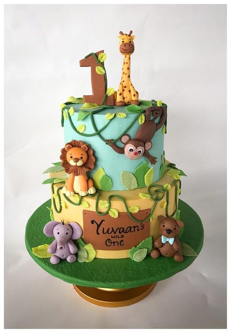 Torturi Baby Shower, Jungle Safari Cake, Jungle Birthday Cakes, Zoo Cake, Safari Birthday Cakes, Jungle Theme Cakes, Baby Boy Birthday Cake, Boys 1st Birthday Cake, Gateau Baby Shower