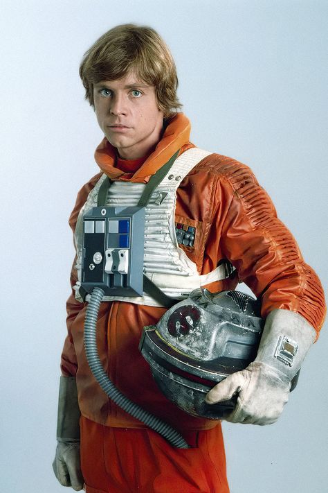 Mark Hamill Luke Skywalker, Star Wars Cast, Star Wars Fashion, Star Wars Luke, Star Wars Luke Skywalker, Cuadros Star Wars, Star Wars Men, Star Wars Costumes, Mark Hamill