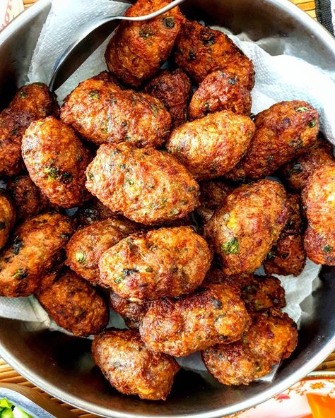 Cyprus Food, Cypriot Food, Greek Recipes Authentic, Greek Meatballs, Minced Meat Recipe, Mince Recipes, Greek Cooking, Ground Lamb, Greek Dishes