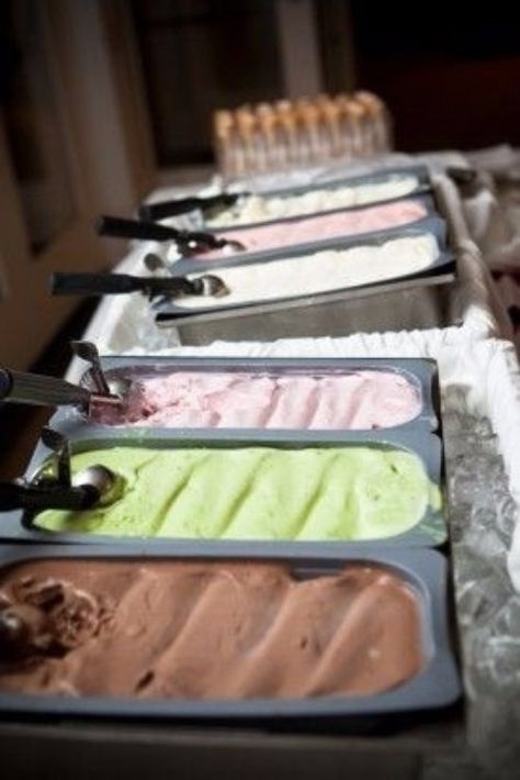 Skip the Cake and Go for These Cute Wedding Desserts ... Gelato Bar, Sundae Bar, Reception Food, Naked Cakes, Food Stations, Wedding Inspiration Summer, Icecream Bar, Summer Refreshments, Ice Cream Party