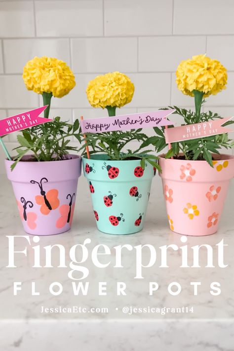 Mothers Day Flower Pot, Mothers Day Crafts Preschool, Flower Pot Ideas, May Crafts, Diy Mother's Day Crafts, Mother's Day Projects, Fingerprint Art, Baby Art Projects, Toddler Arts And Crafts