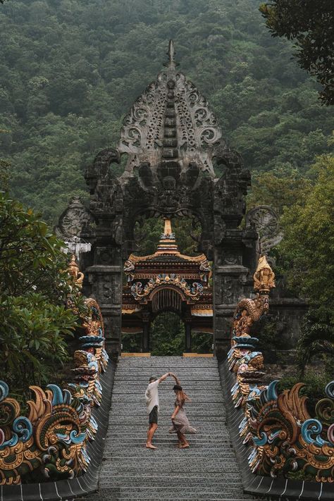 Hindu Bali, Bali Travel Photography, Bali Architecture, Temple Bali, Bali Baby, Bali Guide, Bali Honeymoon, Bali Vacation, Bali Beaches