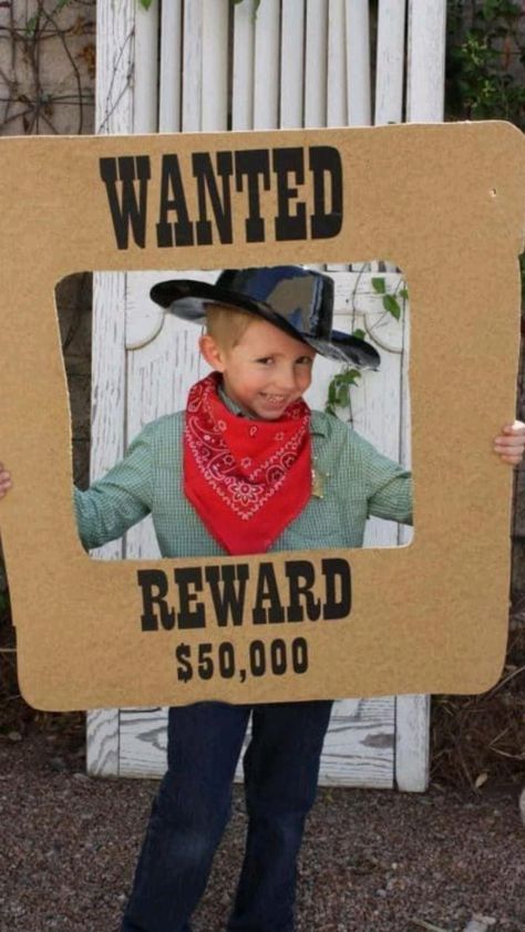 Cowboy Party Ideas, Wild West Crafts, Cowboy Themed Birthday Party, Wild West Birthday, Cowboy Theme Party, Wild West Theme, Wild West Party, Western Birthday Party, Rodeo Party