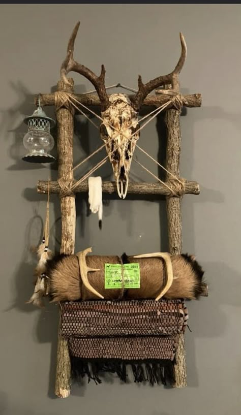 European Deer Mount Ideas, Skull Mount Ideas, Hunting Room Design, European Mount Ideas, Cabin Homestead, Hunting Mounts, Homestead Plans, Hunting Room Decor, Deer Mount Decor