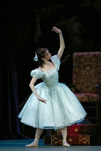 One of the most beautiful ballet costumes I've ever seen! Coppelia Ballet, Natalia Osipova, Ballet Russe, Dance Costumes Ballroom, Dance Forever, Ballet Performances, Bolshoi Ballet, Ballet Poses, Ballet Inspiration