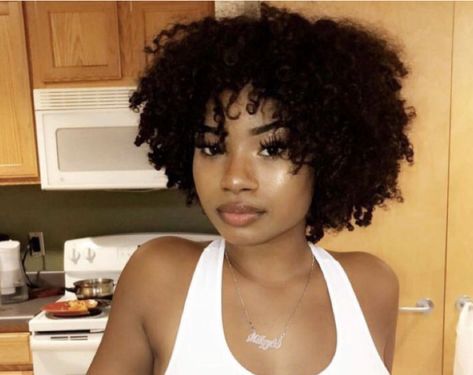 Small Afros For Black Women, 4c Small Fro, Short 4b Afro, 4b Hair Bangs, Short Curly Haircuts For Black Women, Short 4c Curly Hair, Cottagecore Outfits Black Women, Formal Hairstyles For Short Curly Hair, Short 4a Curly Hair