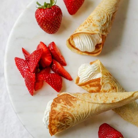 A toasty, buttery and delicately beautiful cone-shaped cookie. Krumkake Recipe, Norwegian Waffles, Bread Types, Waffle Cookies, Norwegian Food, Sweetened Whipped Cream, Fool Proof Recipes, True North, Cannoli