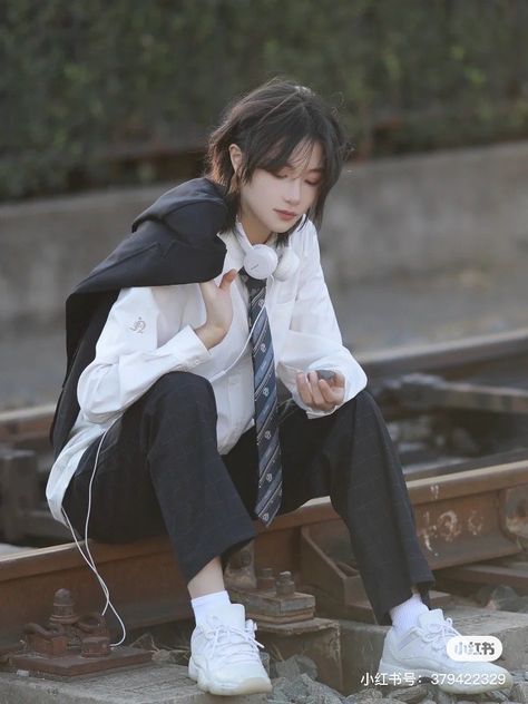 Asian Tomboy, Fashion Tomboy, Tomboy Girls, Boyish Girl, School Uniform Fashion, Korean Outfit Street Styles, Tomboy Outfits, Tomboy Style Outfits, Androgynous Fashion