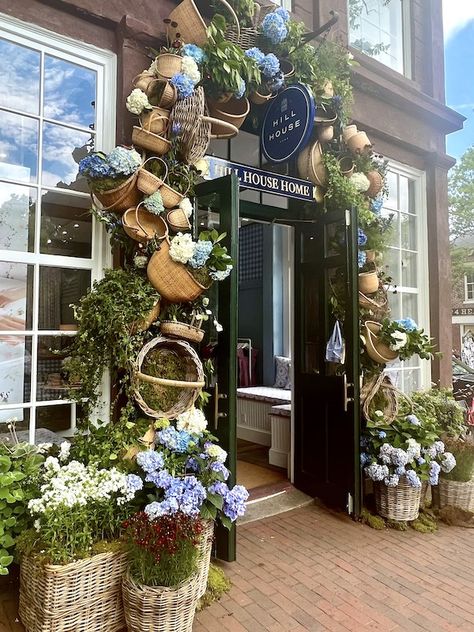 A Blooming Welcome for Hill House Home - Quintessence Floral Shop Exterior Store Fronts, Fall Store Displays, Flower Shop Decor, Flower Shop Design, Nantucket Home, Hill House Home, Floral Installation, Garden Basket, Dried Florals