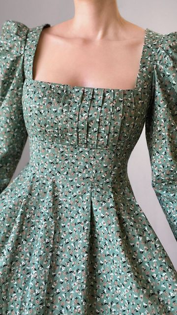 Beautiful Frocks, Simple Frock Design, Simple Frocks, Frock For Women, Stylish Short Dresses, Style Guru, Trendy Dress Outfits, Prom Dresses For Teens, Designer Dresses Casual