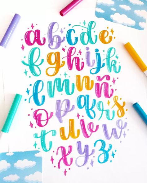 Cursive Typography, Hand Lettering Alphabet Fonts, Font Brush, Lettering Styles Alphabet, Hand Lettering Worksheet, Lettering Guide, Faux Calligraphy, Hand Lettering Art, Hand Lettering Fonts