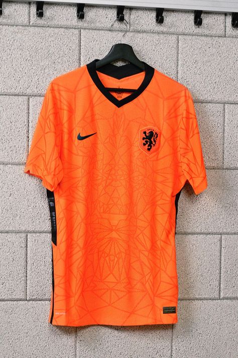 Nike 2020/21 National Team Kits: Ranked From Worst to Best France Jersey, Design Jersey, Classic Football, Shirts Vintage, Football Outfits, Shorts Nike, Vintage Football, Womens Football, Football Kits