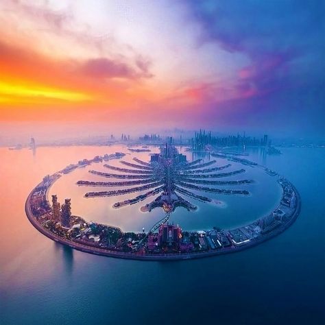 Dubai Frame, Dubai Aquarium, Travel Dubai, Dubai Vacation, Dubai Airport, Double Exposure Photography, Dubai Aesthetic, Vacation Locations, Palm Jumeirah