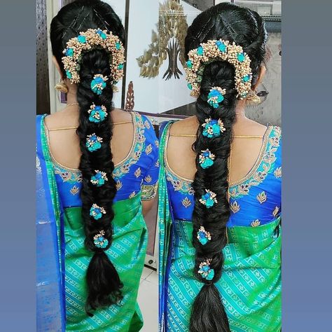 136 Likes, 0 Comments - south Indian Bridal Hairstyle (@southindianbridalhairstyle) on Instagram: “Cute bridal hairstyle on your day. How many ⭐?  @surrealbridalmakeovers  #bridalhairstyle…” Indian Bridal Hairstyle, Half Bun Hairstyle, South Indian Hairstyle, Messy Braided Hairstyles, South Indian Wedding Hairstyles, Hairstyle Indian, Half Bun Hairstyles, Bridal Hair Decorations, Bridal Hairstyle Indian Wedding