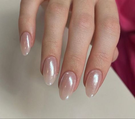 White Shimmer Acrylic Nails, Nails Tiktok Trends, Natural Nails With Shimmer, Simple Formal Nails Classy, Simple Nails For Tan Skin, Natural Nails Pearl, Shimmer Natural Nails, Minimal Silver Nails, Cheugy Nails