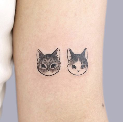 Angry Cat Tattoo, Siamese Tattoo, Siamese Cat Tattoo, Siamese Cat Tattoos, Tattoo Gato, Pet Tattoos, Kpop Tattoos, Cat Tat, Landscape Tattoo