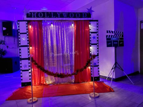 Hollywood Stage Design, Netflix Theme, Hollywood Theme Party Decorations, 40th Bday Ideas, Hollywood Birthday, Hollywood Party Theme, Homecoming Week, Music Themed Parties, Hollywood Theme