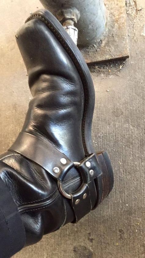 Gothic Cowboy, Harness Boots Men, Cowboy Boots Men, Mens Biker Boots, Alt Shoes, Fit Board, Cliff Burton, Boots Outfit Men, Mens Motorcycle Boots