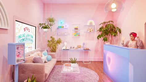 Nail Studio Ideas Home, Nail Studio Ideas, Cute Nail Salon, Eccentric Home, Nail Salon Decor, Pink Room Decor, Candle Studio, Nail Room, Cute Nail