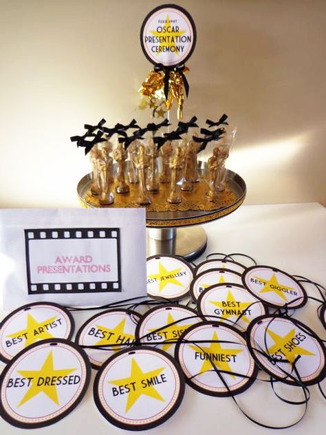 The Grammys Theme Party, Red Carpet Birthday Party Games, Red Carpet Night Party, Oscar Theme Party Ideas, Award Night Theme Party, Hollywood Themed Party Games, Oscar’s Theme Party, Vip Birthday Party Ideas, Red Carpet Party Games