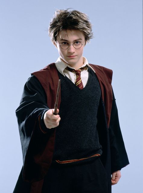 Harry Potter | 3rd Year Imprimibles Harry Potter, Harry Potter Wiki, Stile Harry Potter, Daniel Radcliffe Harry Potter, Harry Potter Cosplay, Buku Harry Potter, The Prisoner, The Prisoner Of Azkaban, Harry Potter Costume