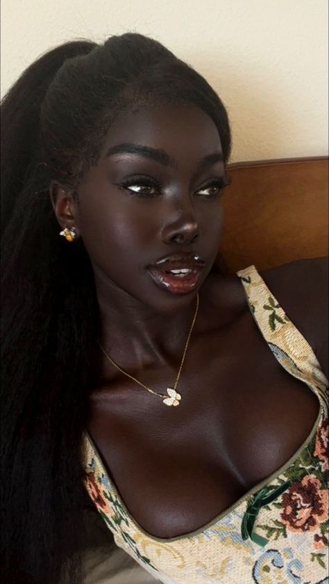 Dark Skin Models, Pretty Dark Skin, Dark Skin Beauty, Dark Skin Makeup, Dark Skin Women, African Beauty, Black Is Beautiful, Beauty Skin, Beauty Women