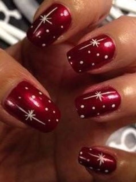 Diy Christmas Nail Designs, Christmas Present Nails, Christmas Nails Diy, Manicure Nail Designs, Holiday Nail Designs, Ombre Nail, Cute Christmas Nails, Christmas Gel Nails, Christmas Nail Art Designs