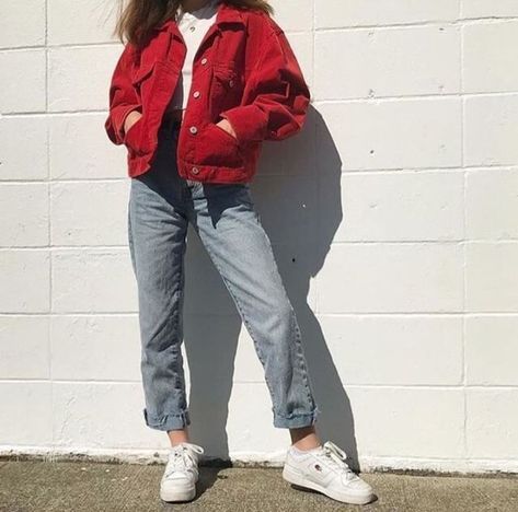 0ed9422357395a0d4879191c66f4faa2 Red Jacket Outfit, Gryffindor Outfit, Jacket Outfit, Mode Hijab, Mode Inspo, Mode Inspiration, Looks Vintage, Red Jacket, Outfit Idea