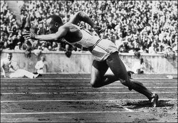 Jesse Owens 1936 Olympics Jessie Owens, 1936 Olympics, Berlin Olympics, Leni Riefenstahl, Perang Dunia Ii, Jesse Owens, American Athletes, Long Jump, Sports Hero